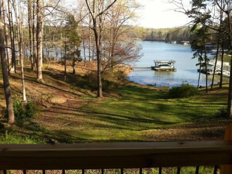 הוילה דוסונוויל Cozy, Lake Lanier Property With Amazing Views מראה חיצוני תמונה